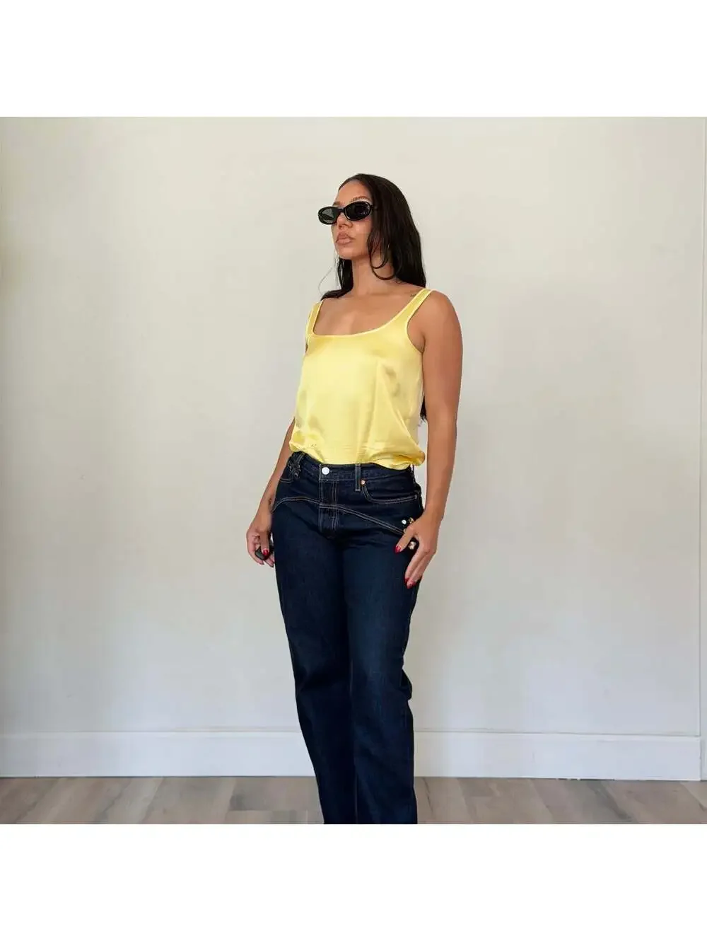 Escada - Picture 6 of 9